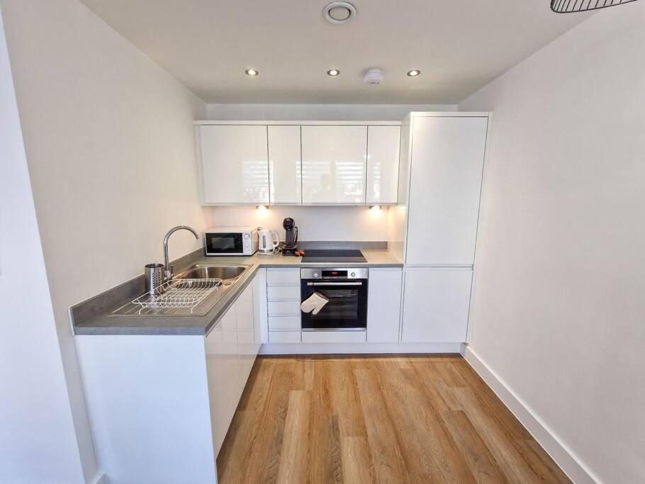 Apartment Free Parking: Old Trafford Manchester
